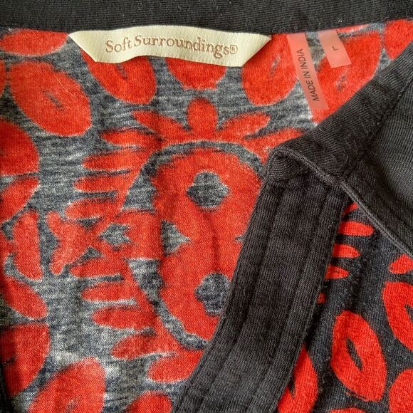 Soft Surroundings Women’s Button Down Patterned Red Black Collared Top, Large - Picture 8 of 10